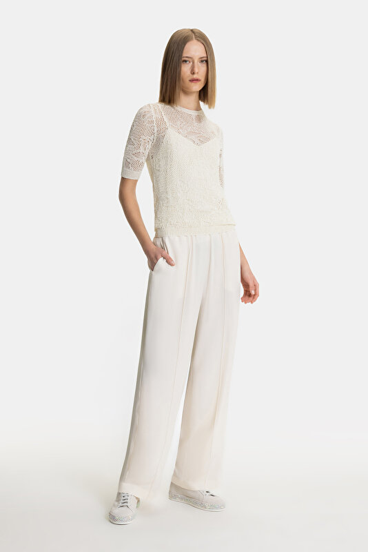 ECRU BASIC / ROUND NECKLINE TRICOT 4