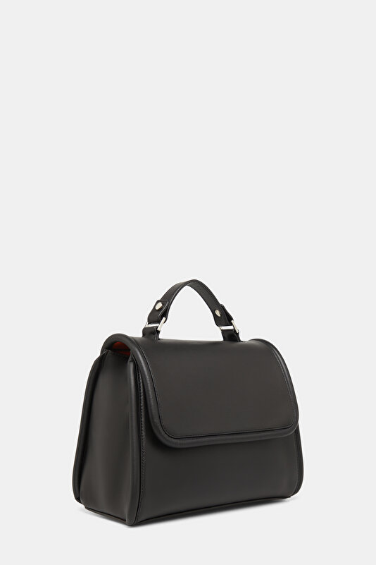 BLACK LEATHER BAG 3