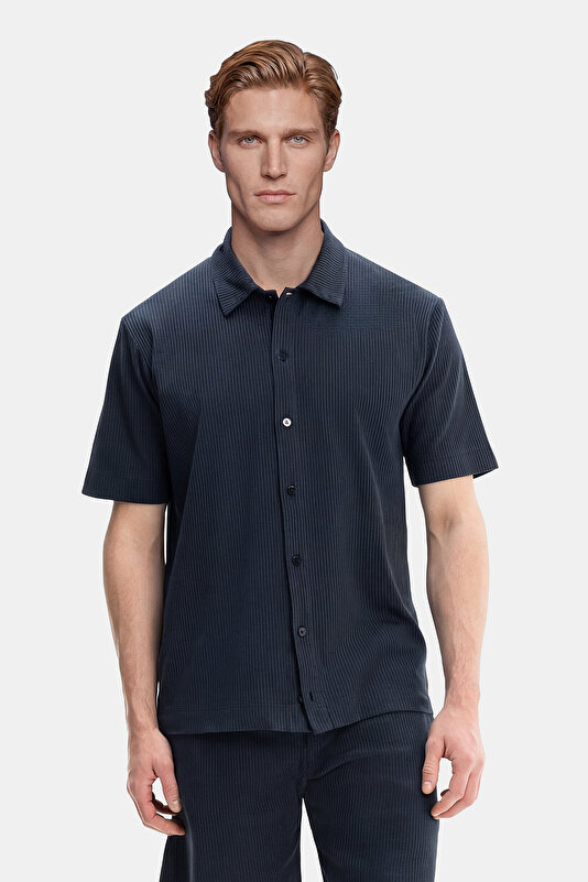 ÖNÜ DÜĞMELİ FİTİLLİ KISA KOL OVERSHIRT