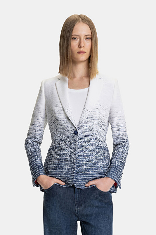 WHITE JACKET