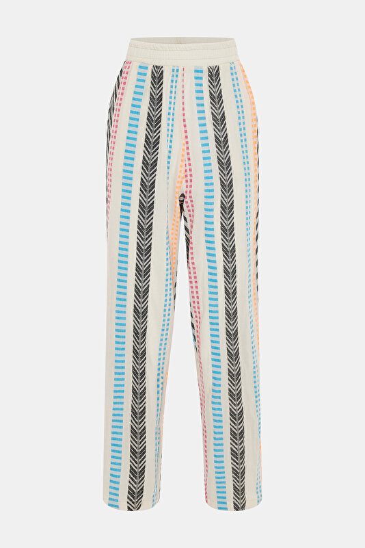 WHITE TROUSERS