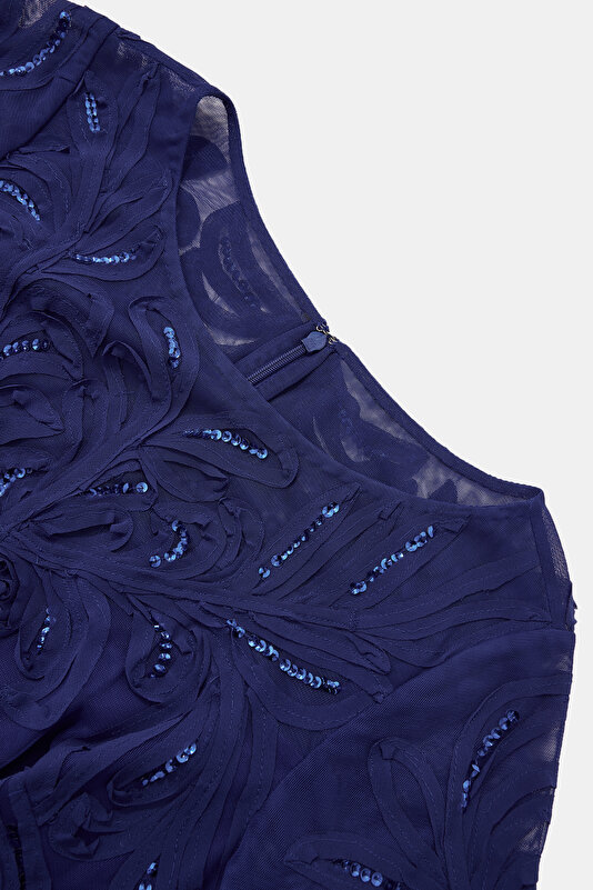 DRESS 3