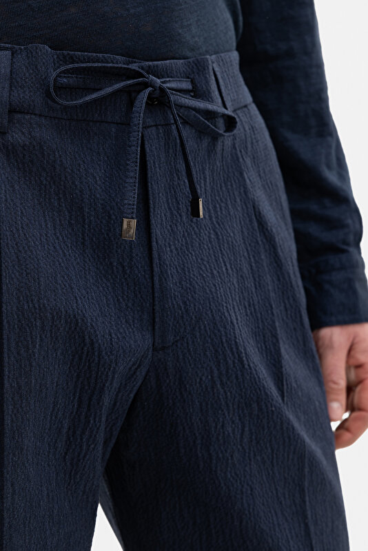 TEK PİLELİ BELİ LASTİKLİ SEERSUCKER PANTOLON 4