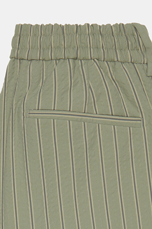 GREEN STRIPED BERMUDA 3