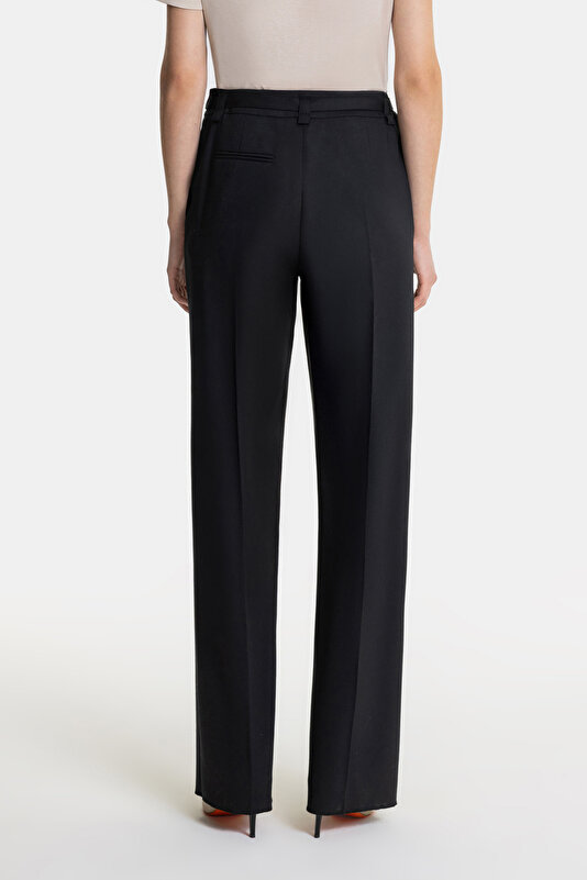BLACK STRAIGHT CUT TROUSERS 3