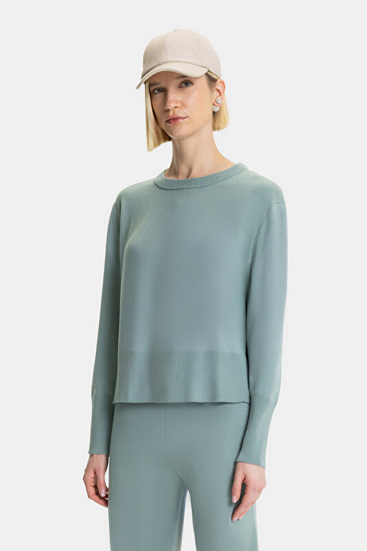 ECRU BASIC / ROUND NECKLINE TRICOT