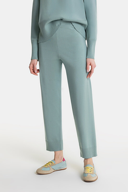 MINT STRAIGHT CUT TROUSERS 2