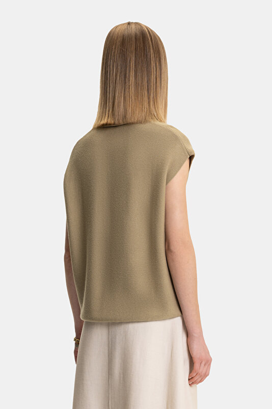 KHAKI POLO NECK TRICOT 2