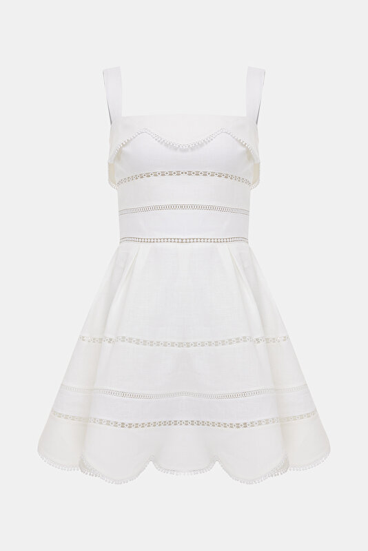 WHITE SLEEVELESS SUSPENDER SHORT DRESS