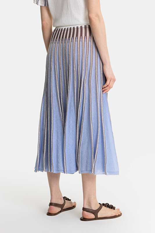 WHITE SKIRT 3