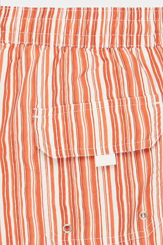 WHITE STRIPED PATTERNED SWIMSUIT 3