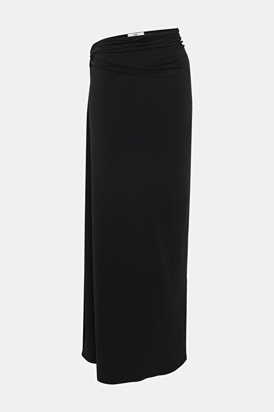 BLACK SKIRT