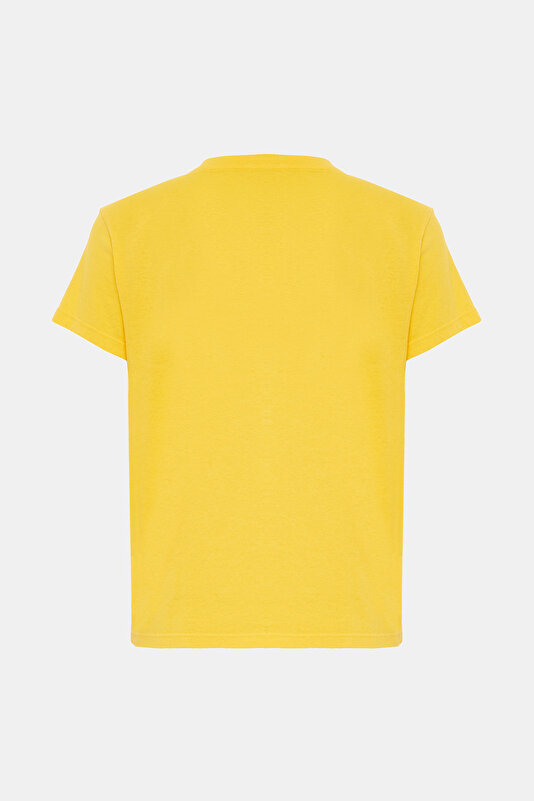 SARI BİSİKLET YAKA BASKILI T-SHIRT 2