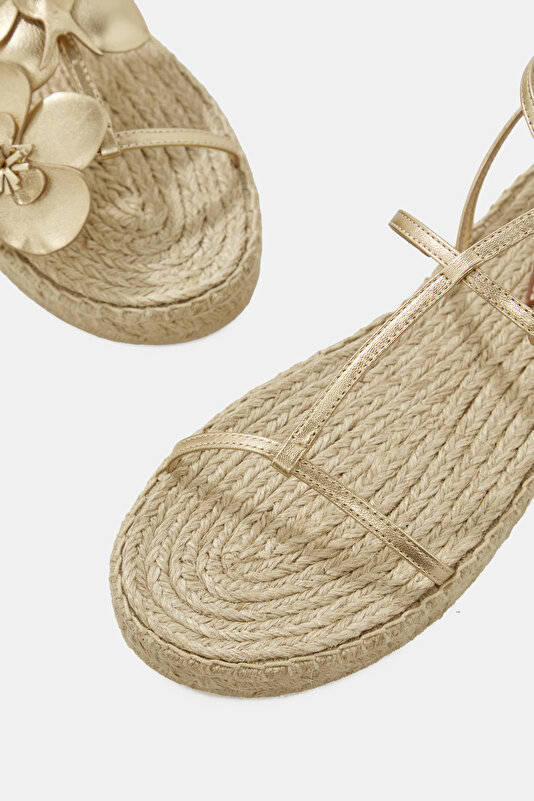 GOLD SANDALS 4
