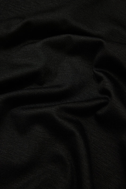 BLACK SHORT SLEEVE TSHIRT 4