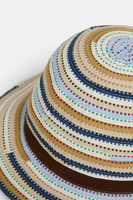BEIGE HAT 3