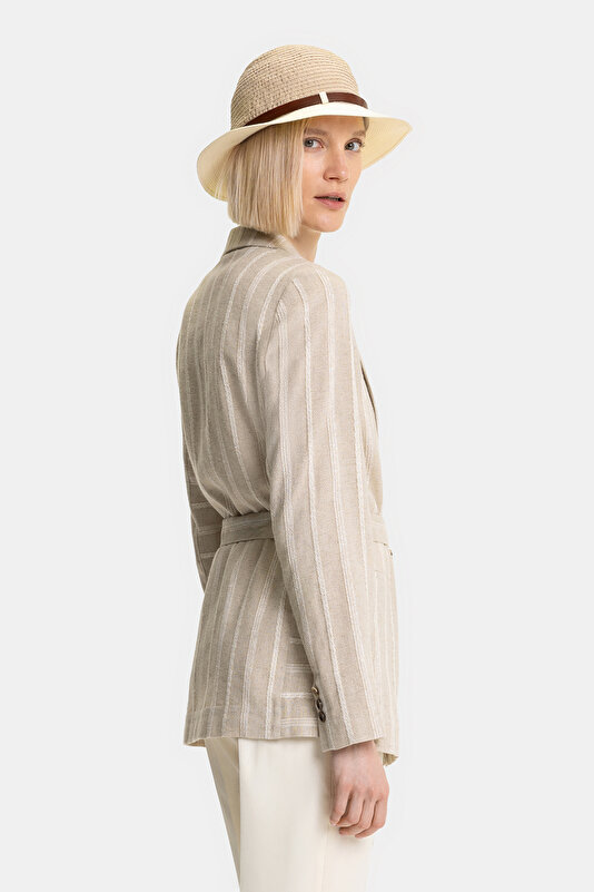 ECRU SURPLICE NECKLINE (CROSS-OVER NECKLINE) JACKET 2
