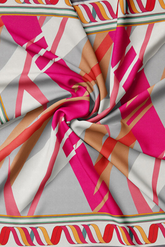 GRİ GEOMETRİK DESENLİ TWILL İPEK BANDANA 2