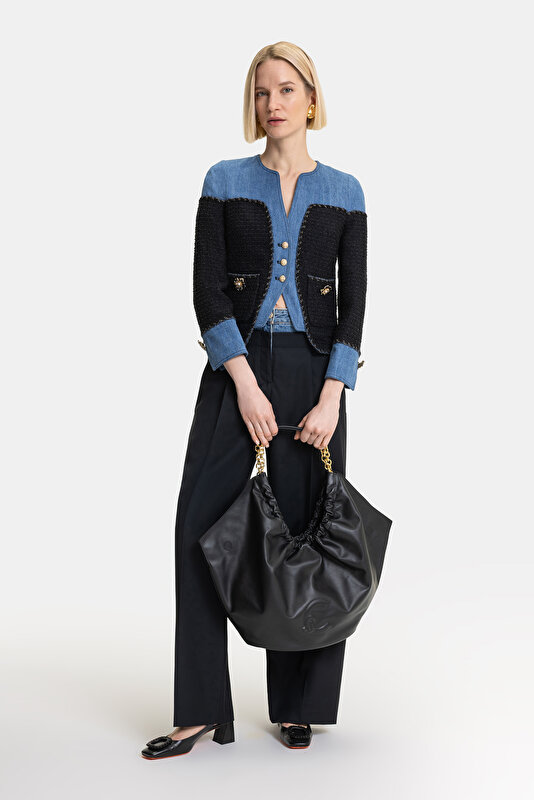 BLACK V NECK JACKET 4