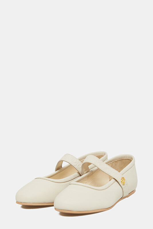 ECRU FLAT SHOES 2
