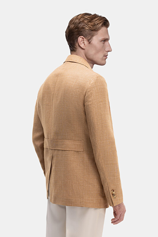 LIGHT ORANGE JACKET 2