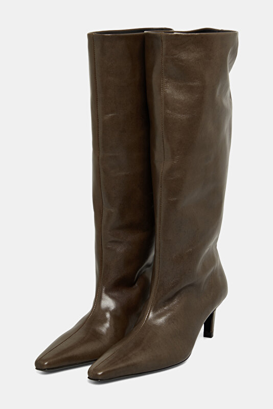 BROWN LEATHER BOOT 2