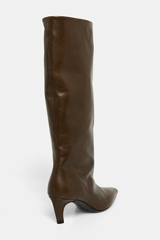 BROWN LEATHER BOOT 3
