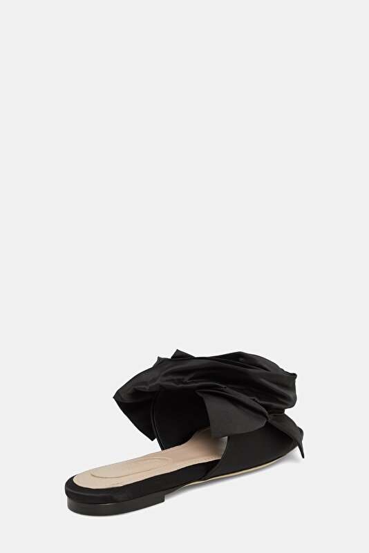 BLACK SLIPPER 3