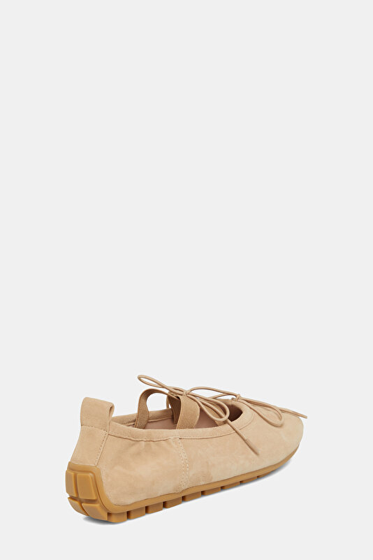 BROWN FLAT SHOES 3