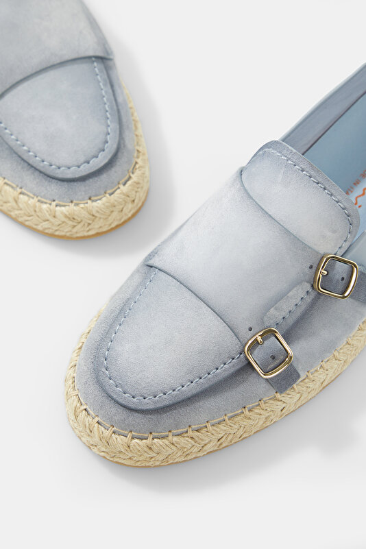 BLUE SUEDE SHOE 4