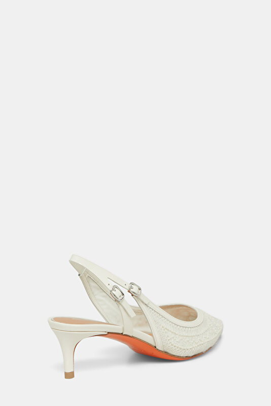 WHITE LACY LACE SHOE 3