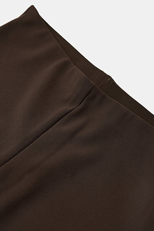 BROWN SKINNY LEG TROUSERS 3