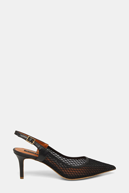 BLACK SHOE