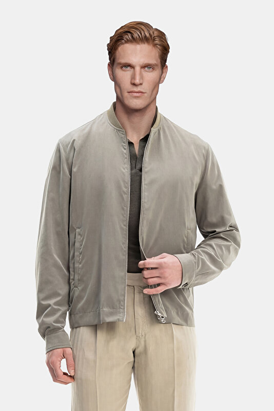 LIGHT KHAKI COAT