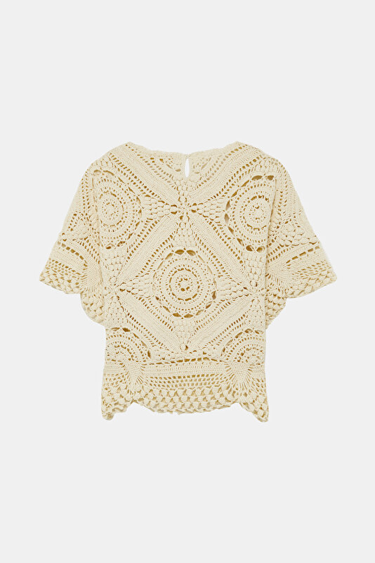 LIGHT CREAM BLOUSE 2