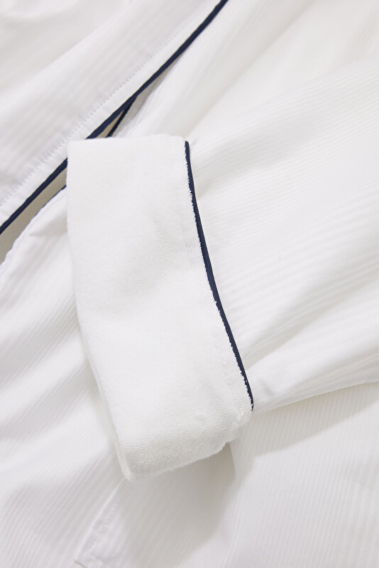 BATHROBE 4