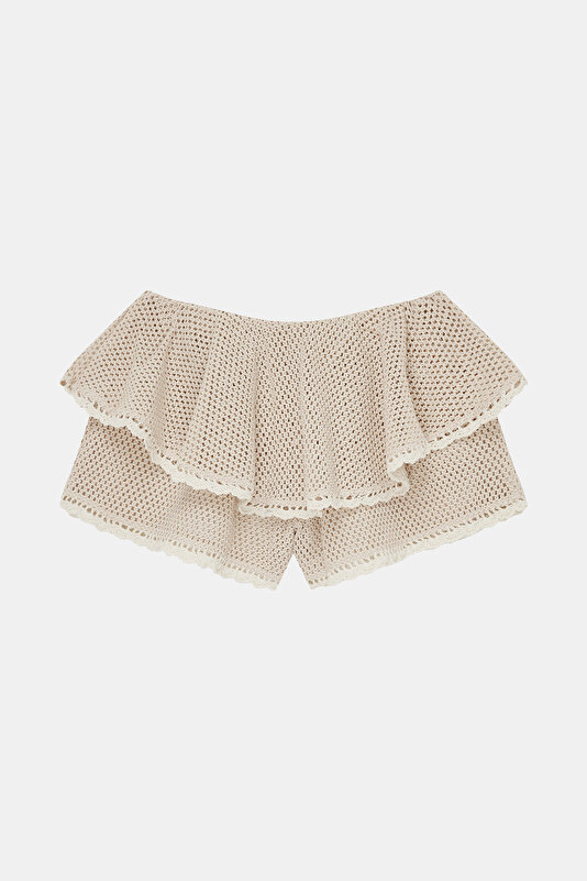CREAM SHORTS 2