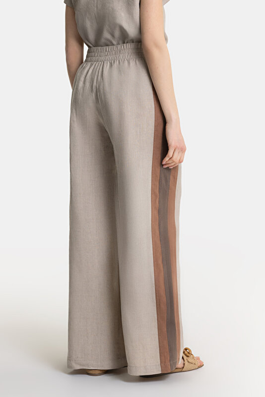 BROWN STRAIGHT CUT TROUSERS 3
