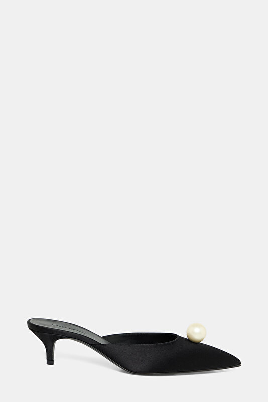 BLACK SHOE