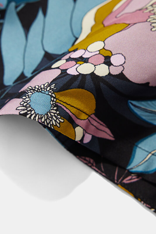 MULTICOLOR FLORAL PATTERN SHORTS 4