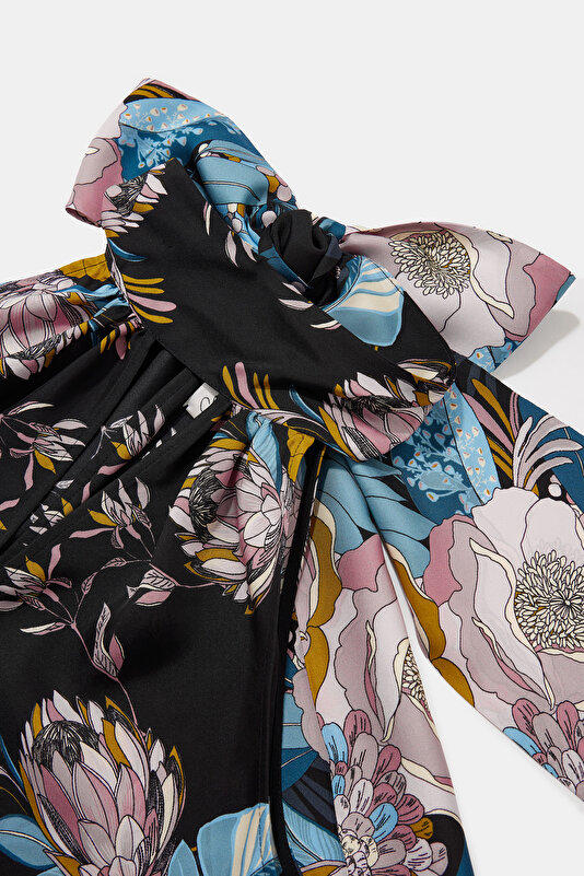 MULTICOLOR FLORAL PATTERN SLEEVELESS BLOUSE 3