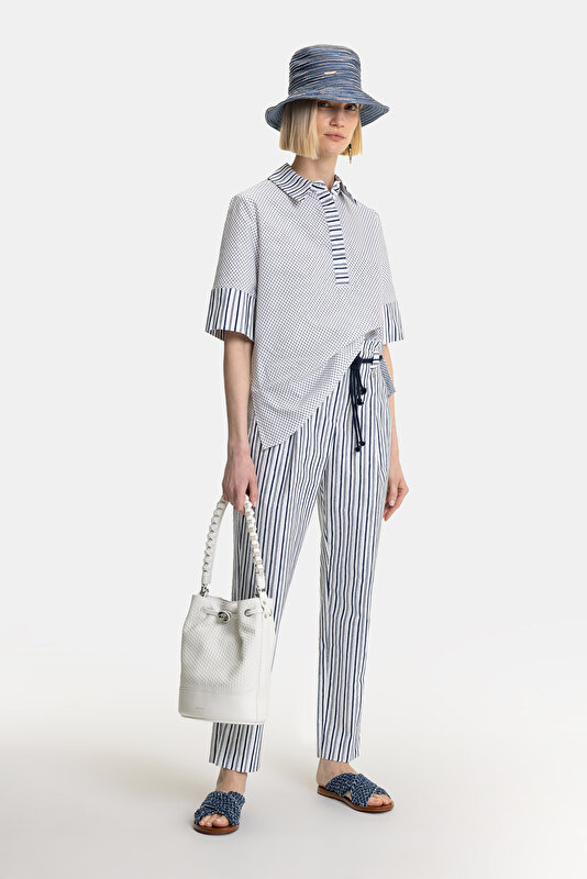 BLUE DESIGN FILLED STRAIGHT CUT TROUSERS