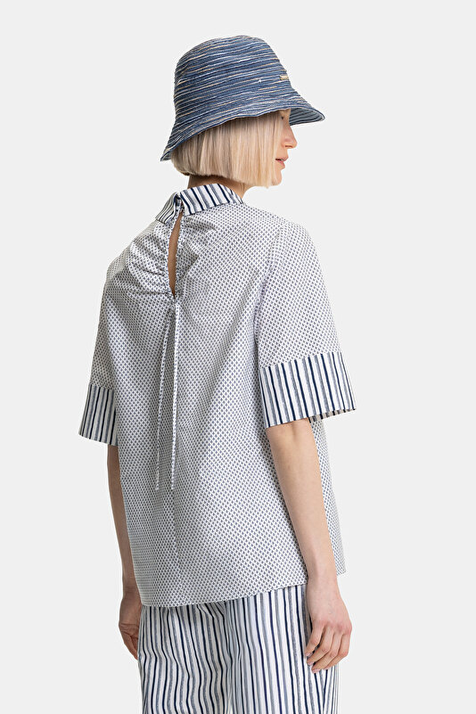 BLUE SHORT SLEEVE BLOUSE 2