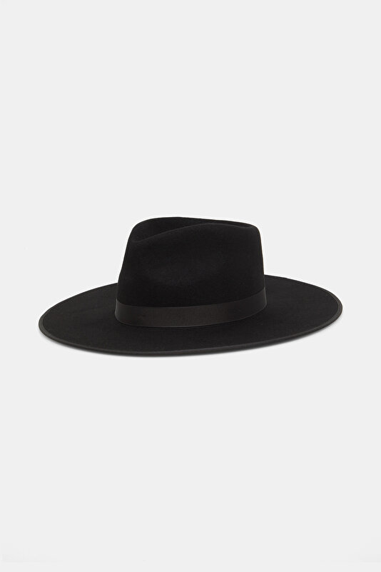 BLACK HAT