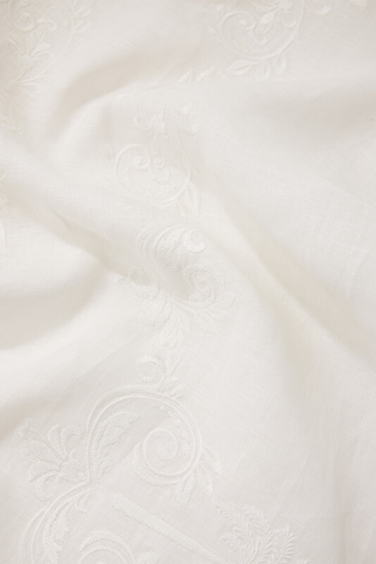 WHITE KAFTA 4