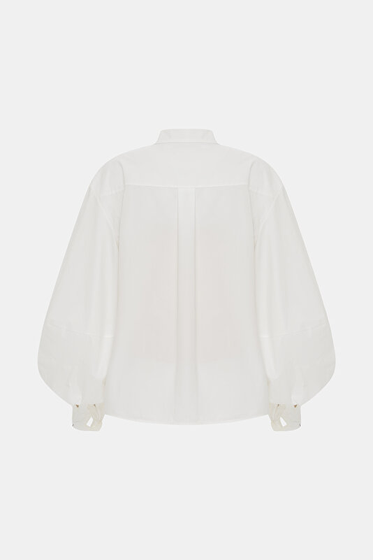 WHİTE BLOUSE 2