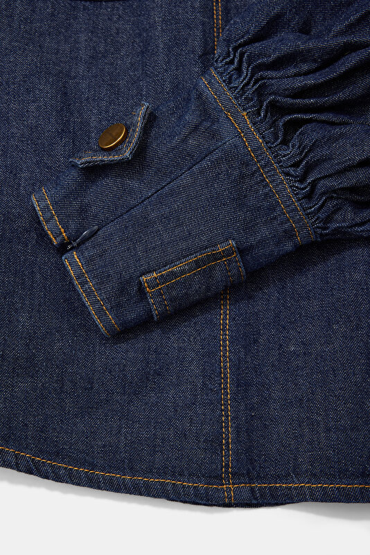BLUE BLOUSE 4