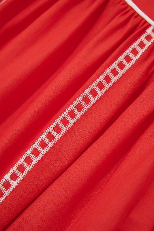 RED SKIRT 4