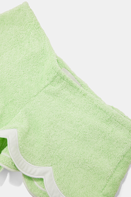 GREEN SHORTS 3