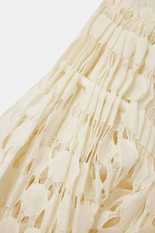 WHITE SKIRT 4